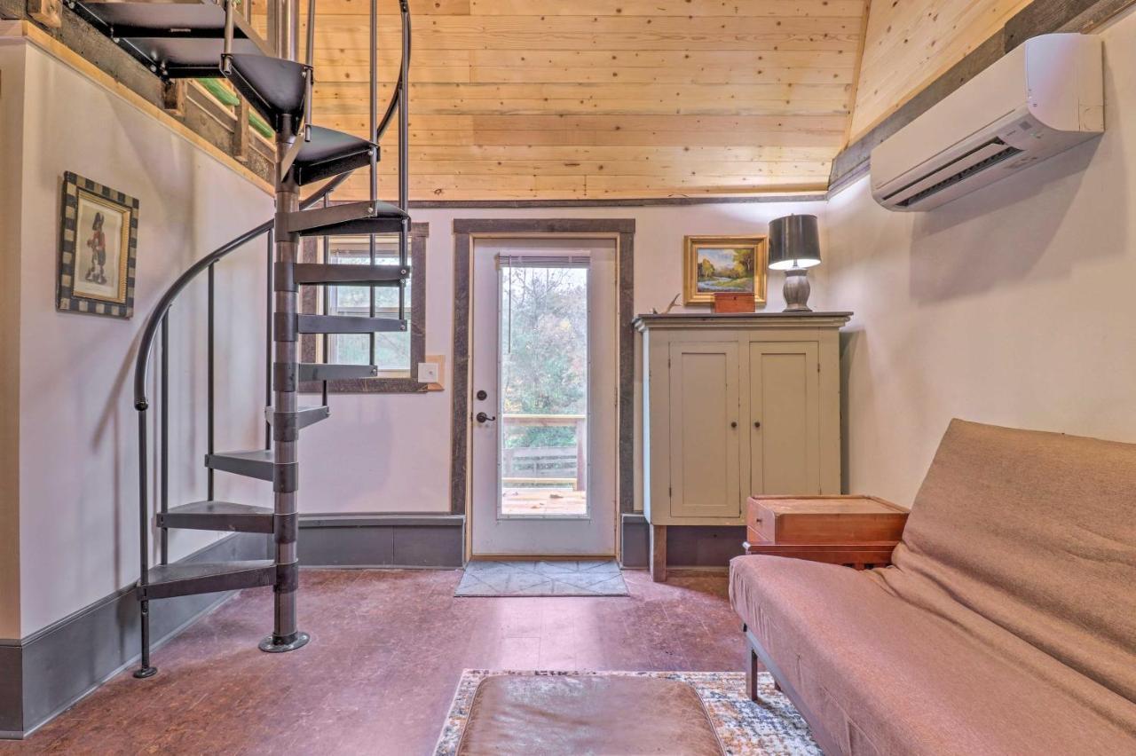Rustic Hendersonville Farm Studio With Private Deck Luaran gambar