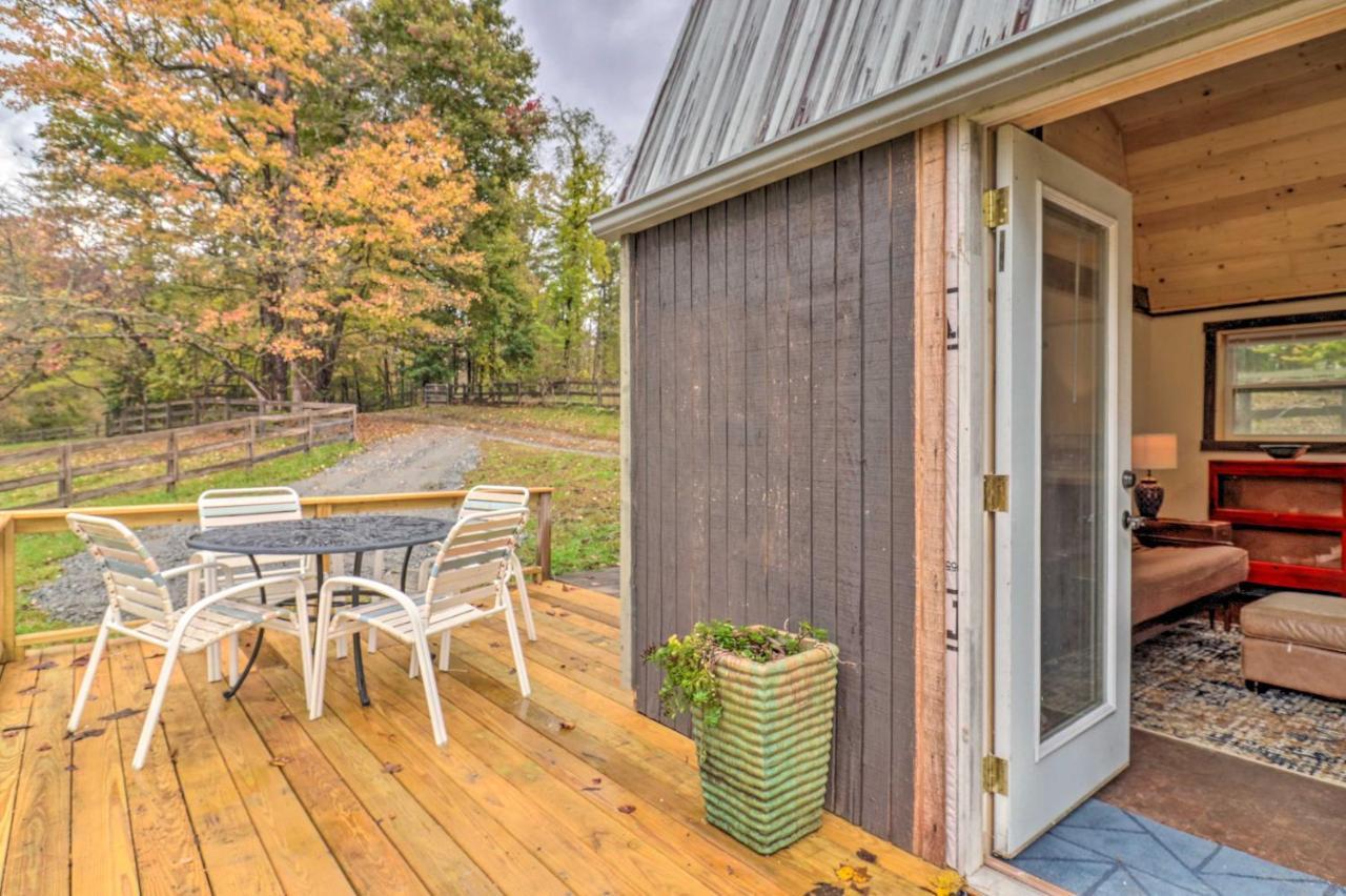 Rustic Hendersonville Farm Studio With Private Deck Luaran gambar