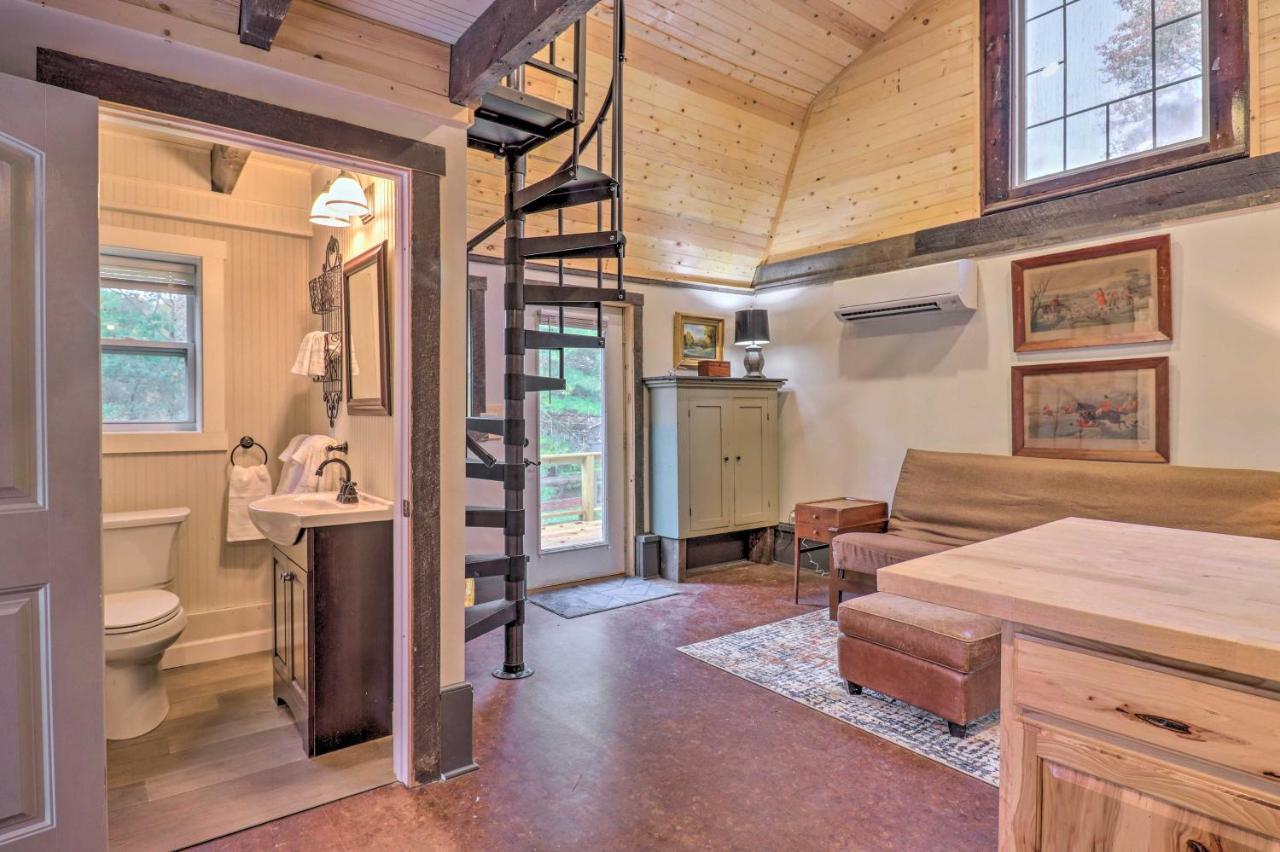 Rustic Hendersonville Farm Studio With Private Deck Luaran gambar