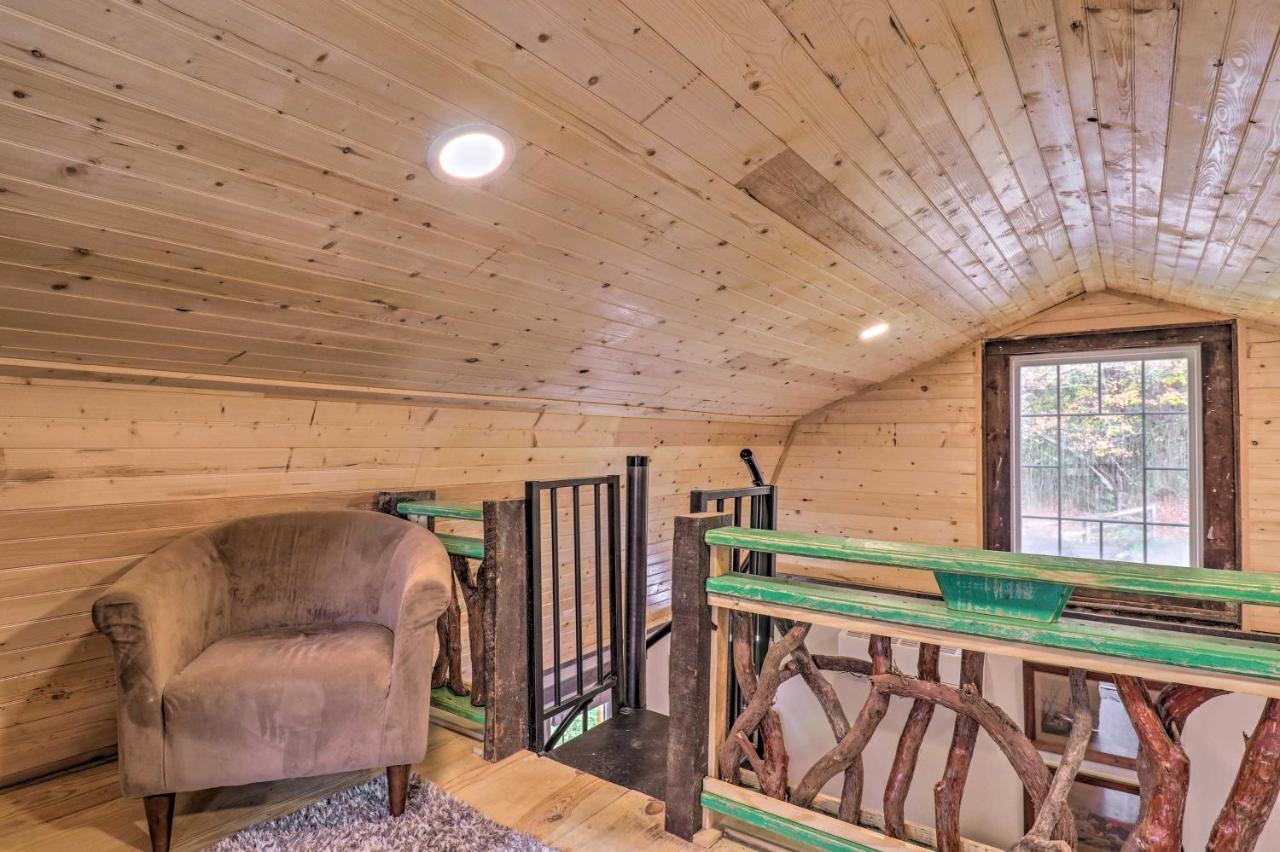 Rustic Hendersonville Farm Studio With Private Deck Luaran gambar